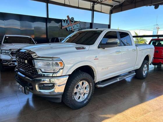 RAM 2500 6.7 I6 TURBO DIESEL LARAMIE CD 4X4 AUTOMÁTICO RAM 2500 6.7 I6 TURBO DIESEL LARAMIE CD 4X4 AUTOMÁTICO